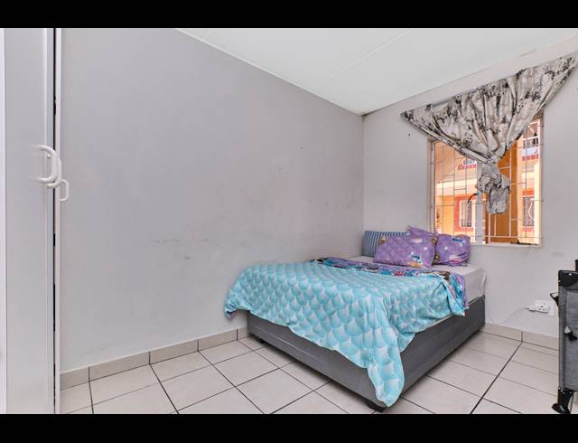 2 BEDROOM APARTMENT FOR SALE IN SUNDOWNER
